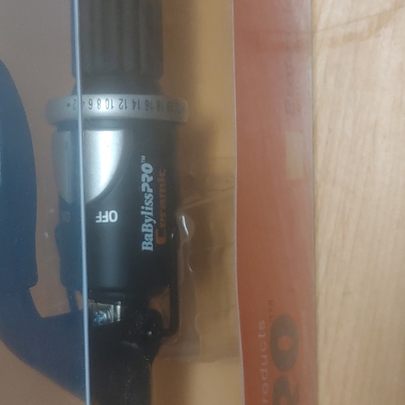 BabylissPro 16mm Curling Iron - Picture 4 of 11